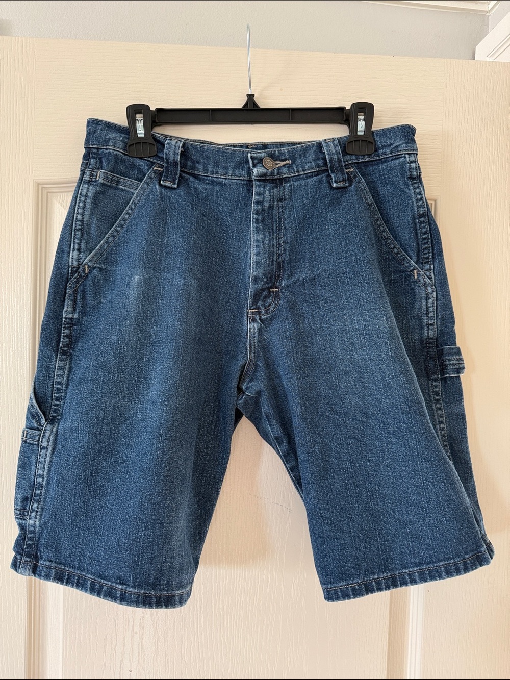 Men’s Wrangler work Jean shorts size 30” blue denim
